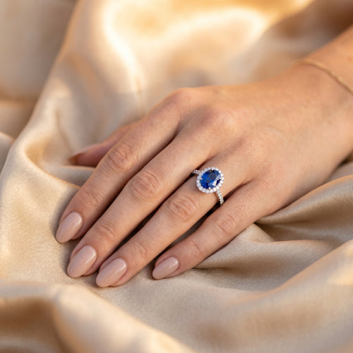 Editorial Model — BAO JIALI Jewelry